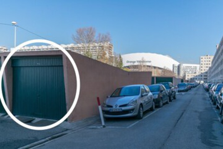 Photo of Prado - Velodrome : 2-bedroom Flat With Carpark