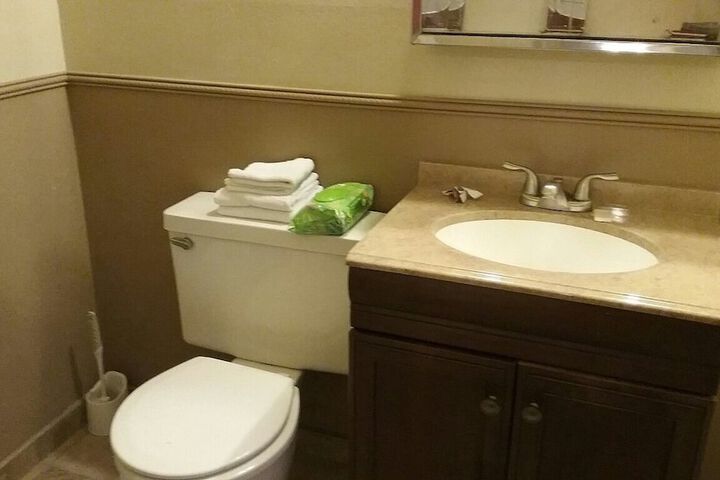 Room 11 of 21