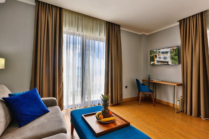 Room 7 of 36