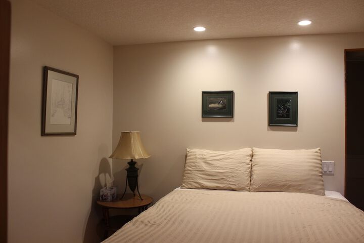 Room 3 of 34