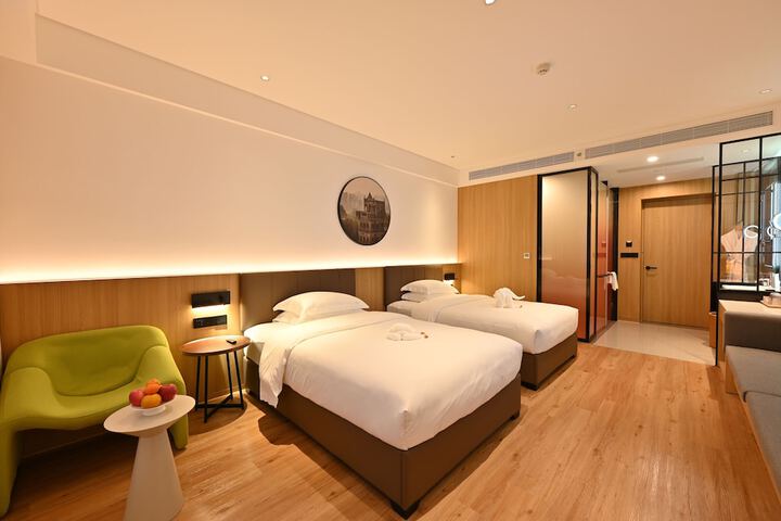 Changsheng Hotel