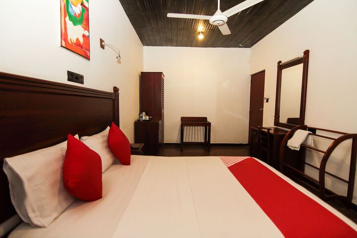 Room 12 of 54