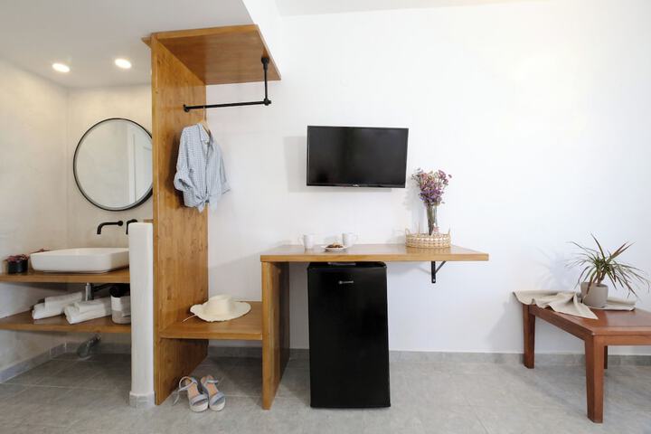 Room 107 of 210