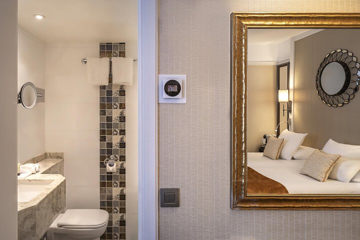 Room 45 of 83