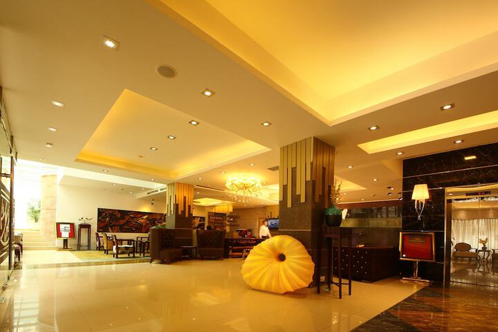 Hotel Interior 9 of 100