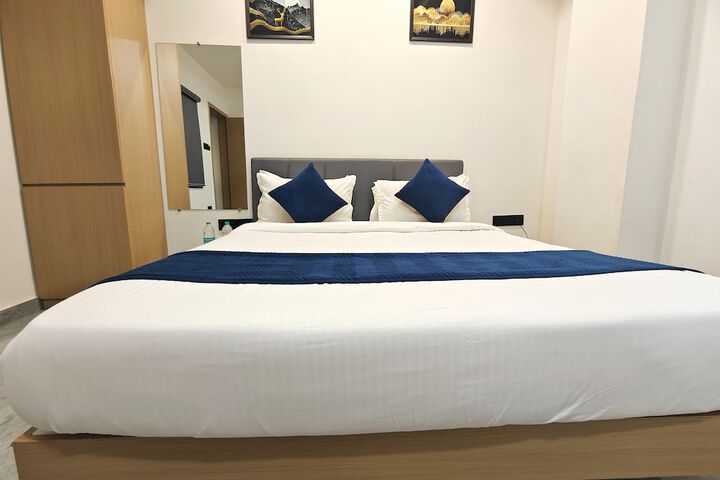 Room 14 of 20