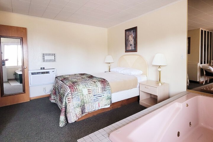 Room 6 of 120