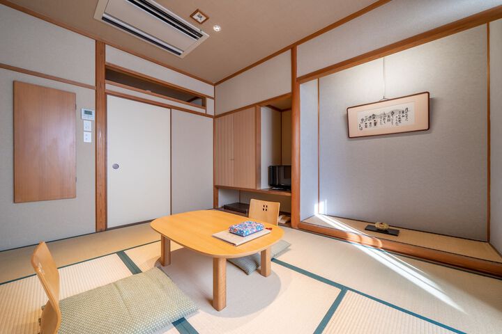Room 21 of 73