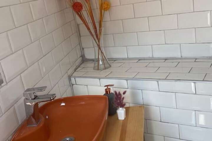 Room 7 of 20
