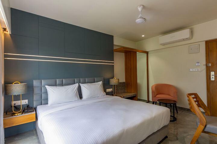 Room 14 of 63