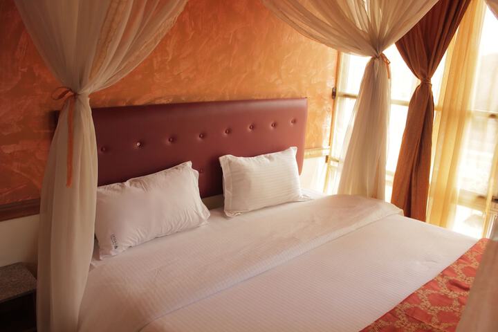 Room 3 of 26