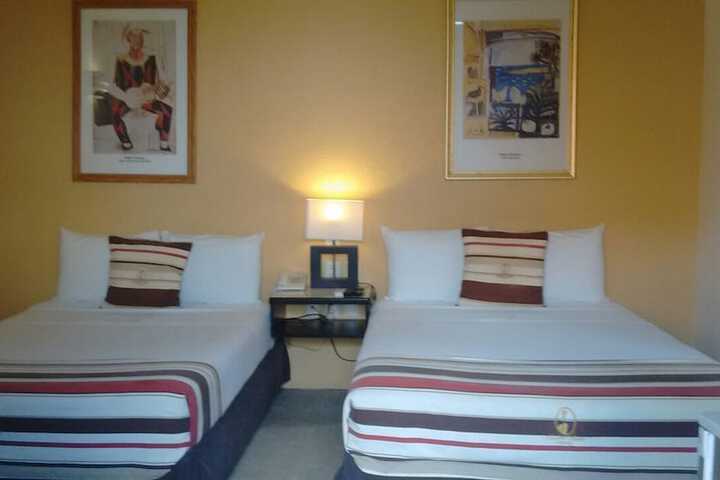 Room 19 of 79