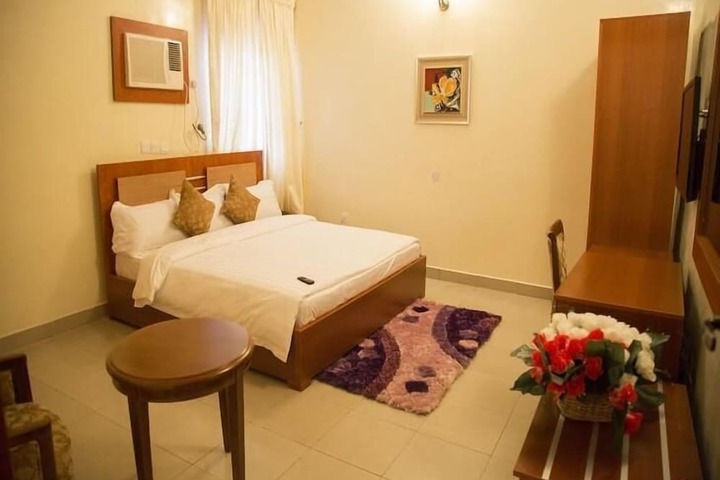 Petrus Hotels Royale