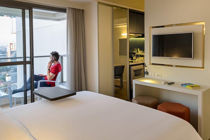 Room 27 of 57