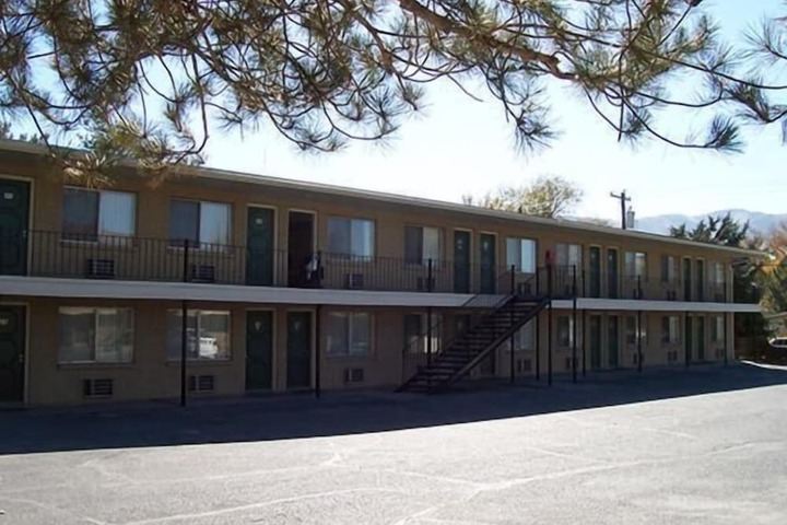 Hotel 27 of 32