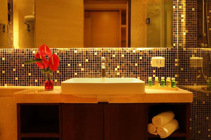 Bath Interior