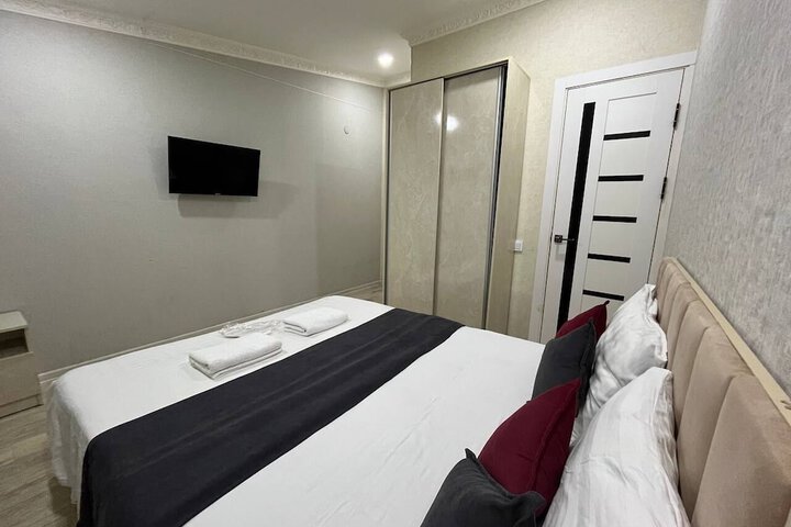 Room 4 of 23