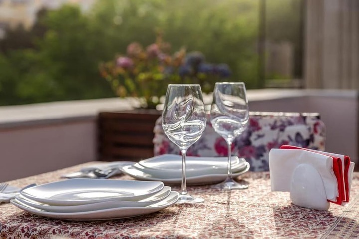 Dining 70 of 78