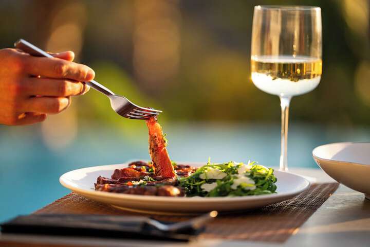 Dining 70 of 107
