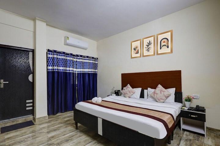 Room 18 of 29