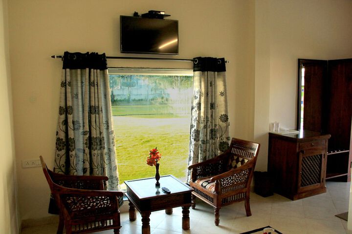 Room 12 of 13