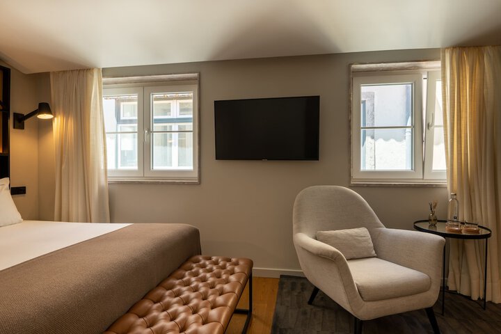 Room 43 of 71