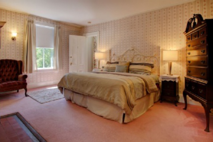 Room 155 of 408