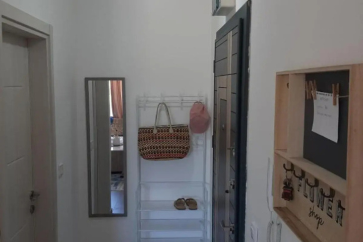 Room 12 of 14