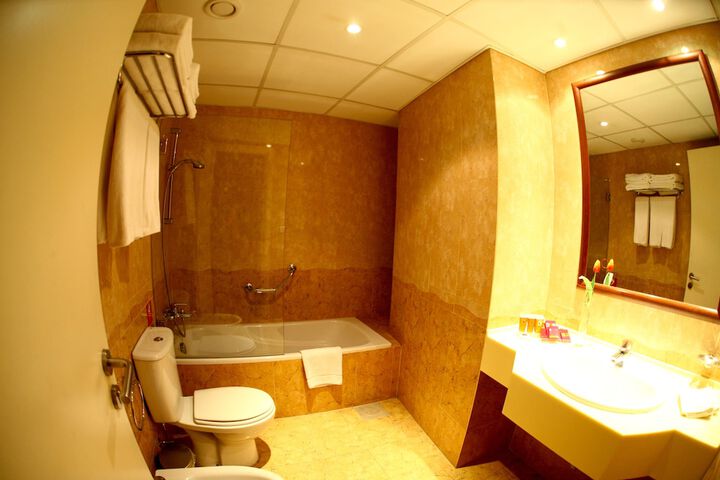 Room 54 of 101
