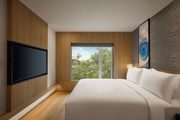 Room 14 of 43