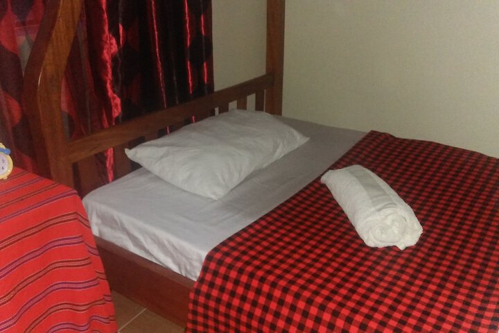Room 3 of 25