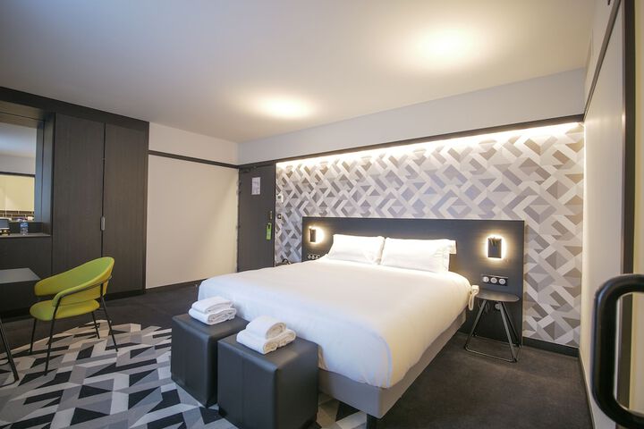 Room 7 of 47