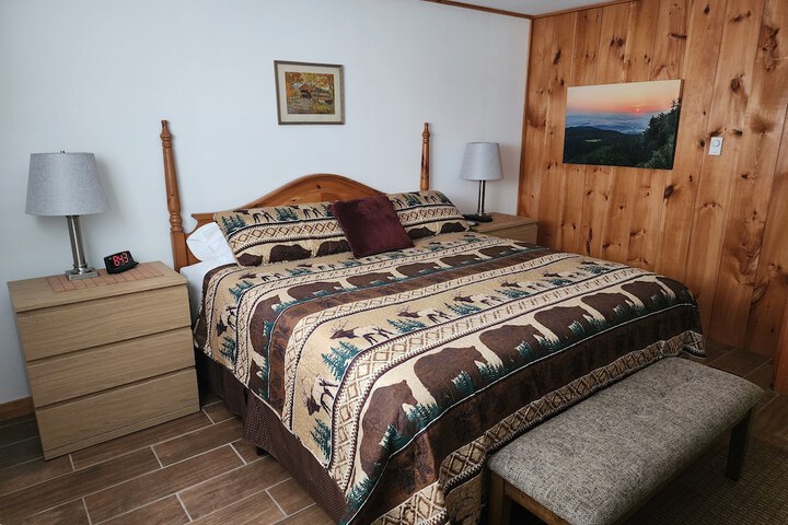Room 12 of 28