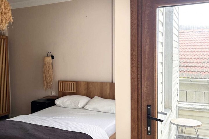 Room 30 of 49