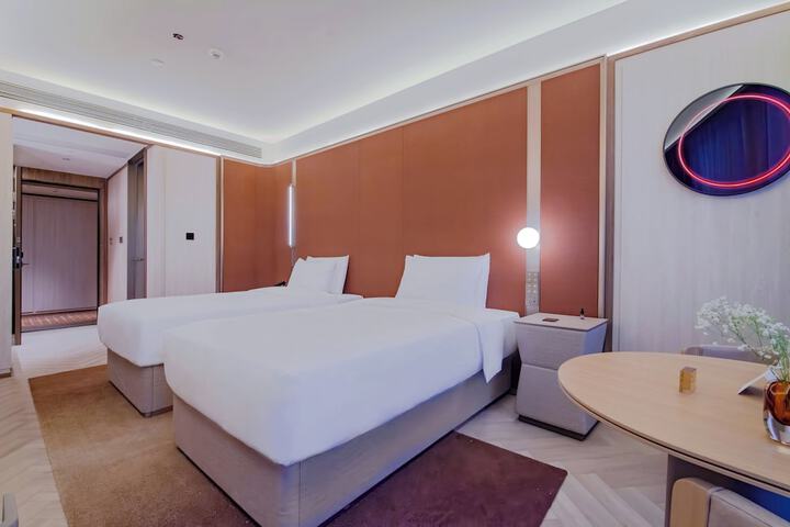 Room 2 of 24