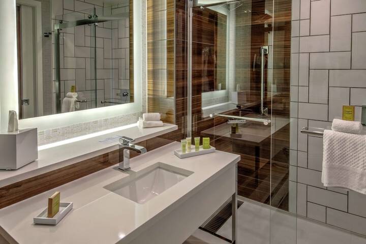 Bathroom shower