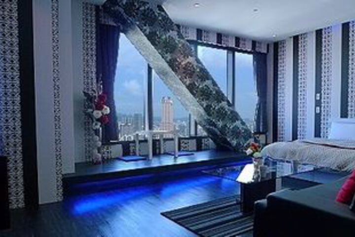 Room 14 of 73