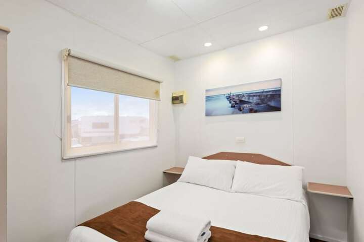 Room 3 of 131