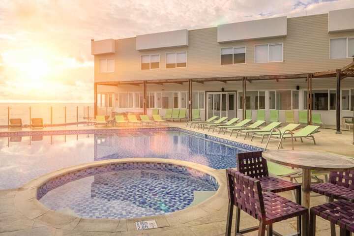 Hotel with Pool