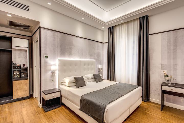 Room 8 of 79