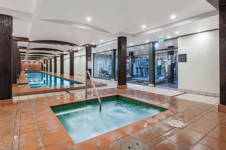Pool 151 of 190