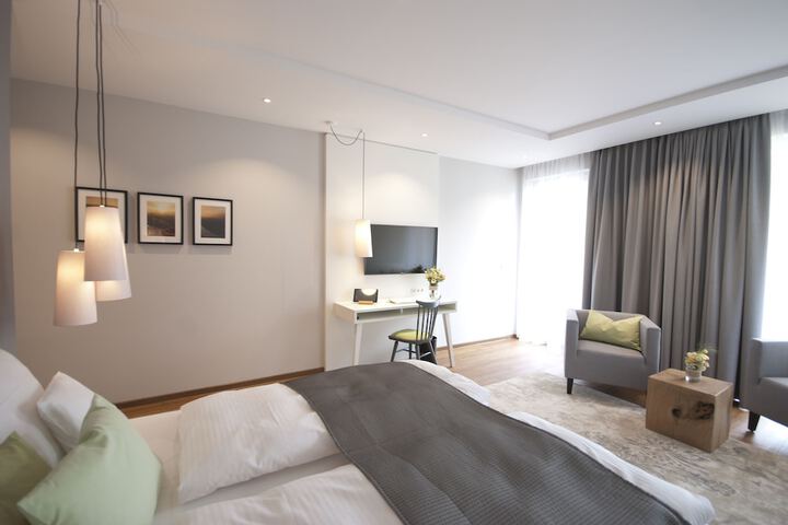 Room 14 of 95