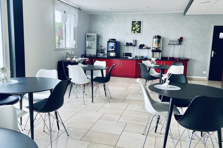 Breakfast/Coffee Service 57 of 72