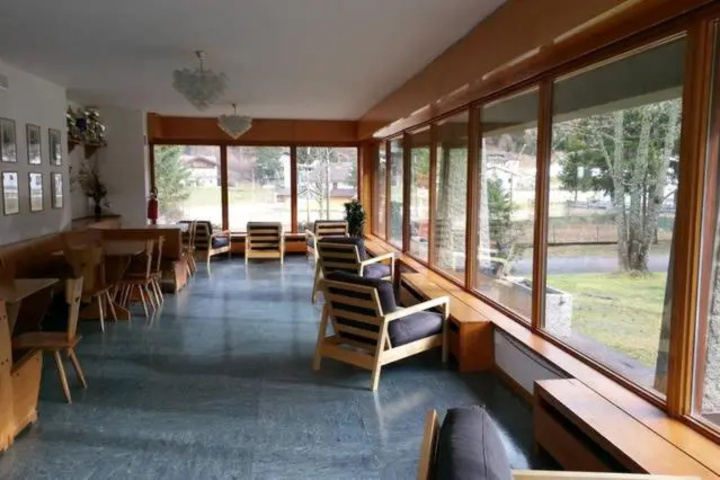 Terrace/Patio 3 of 8