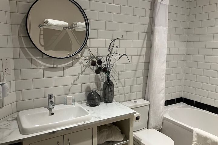 Room 63 of 94