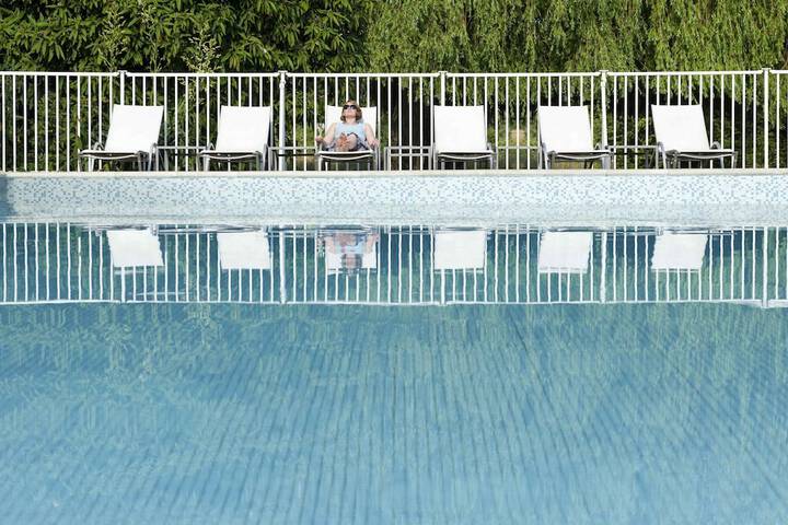 Pools & Facilities