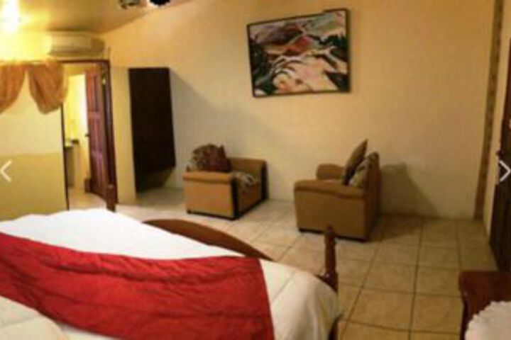 Room 27 of 47