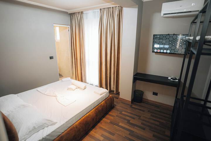 Room 37 of 50