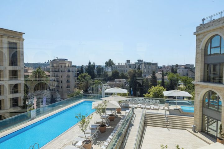 Pool Hotel