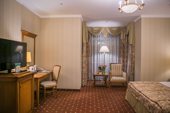 Room 35 of 117